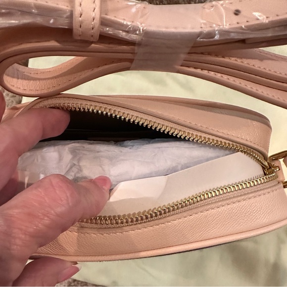 Burberry, Pale cameo, small camera bag/Crossbody - Picture 4 of 4